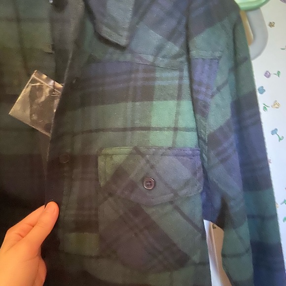 Cozy flannel with tags - Picture 2 of 5